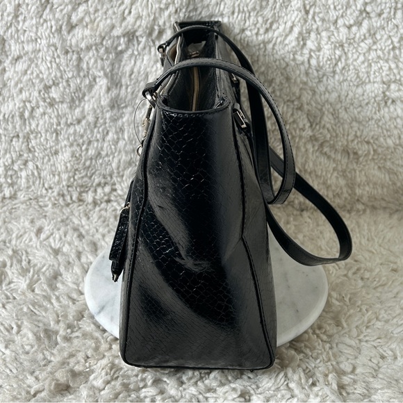 New Guess Moon Light Python Elite Tote - Picture 5 of 7